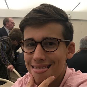 Meet your Posher, Ethan